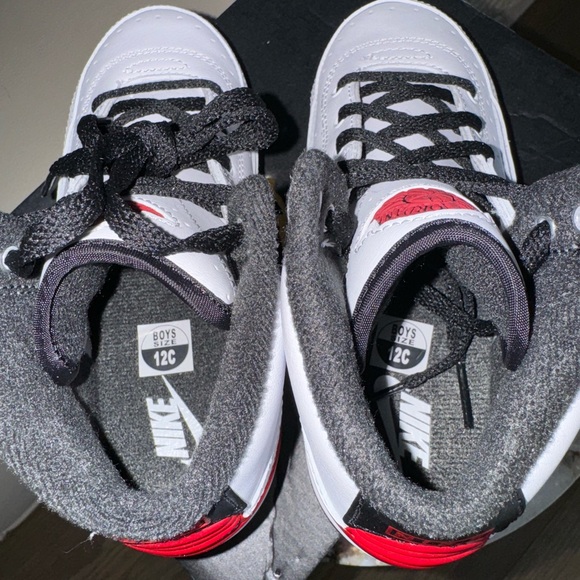 Jordan retro 2s - Picture 5 of 7